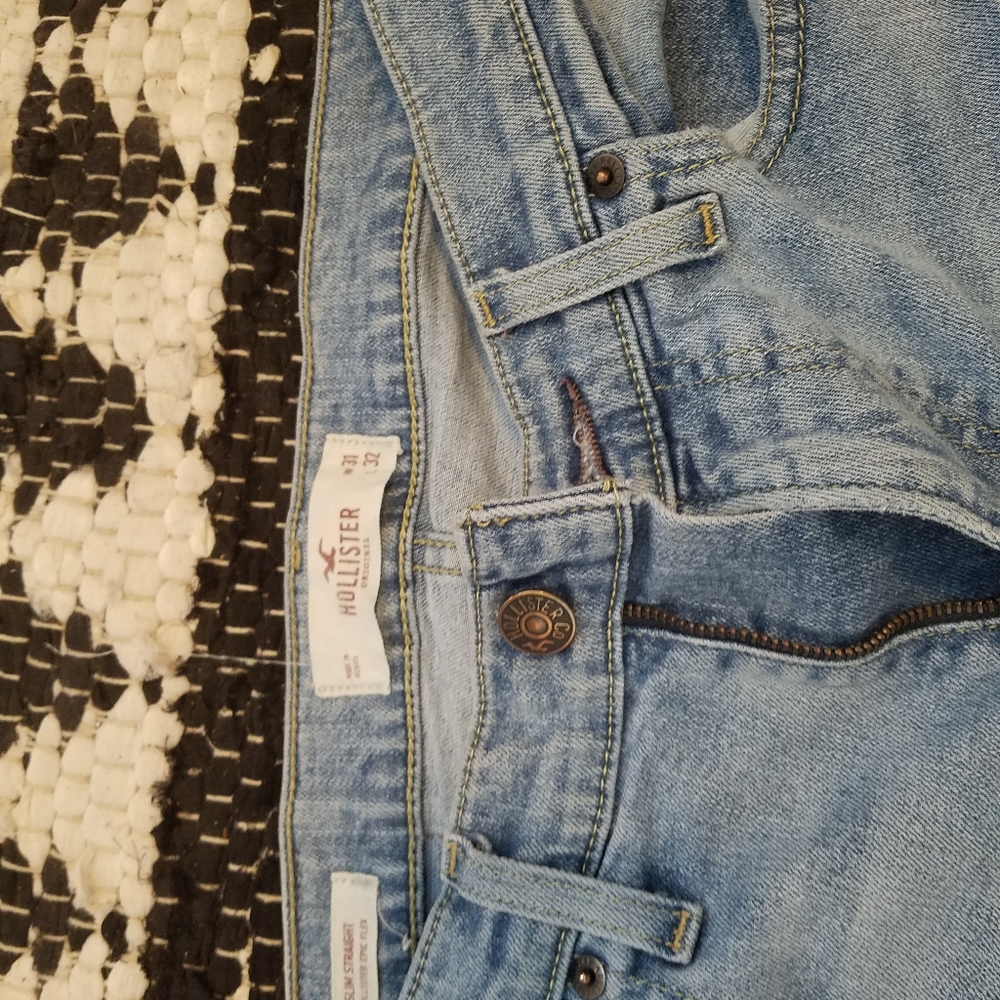 Hollister jeans